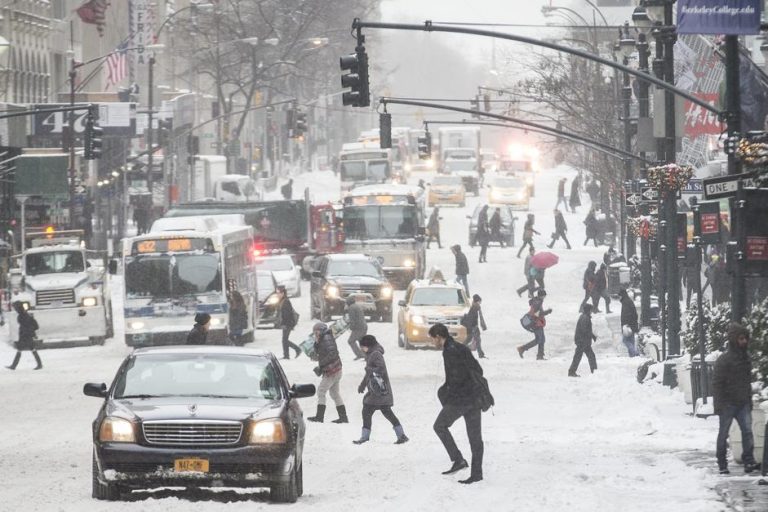 APTOPIX Winter Weather